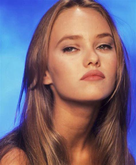 vanessa paradis makeup chanel|vanessa paradis singing video.